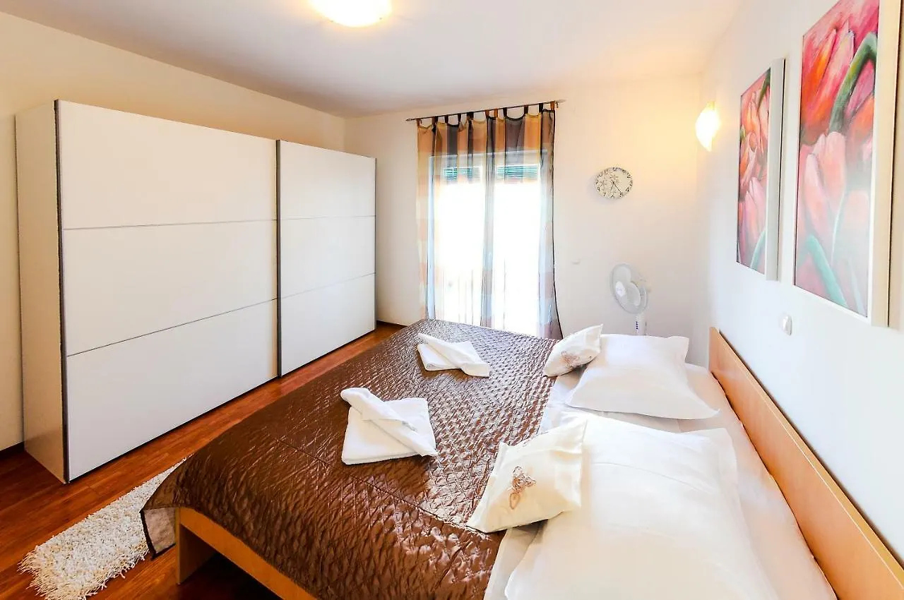 Apartment Villa Ana Split